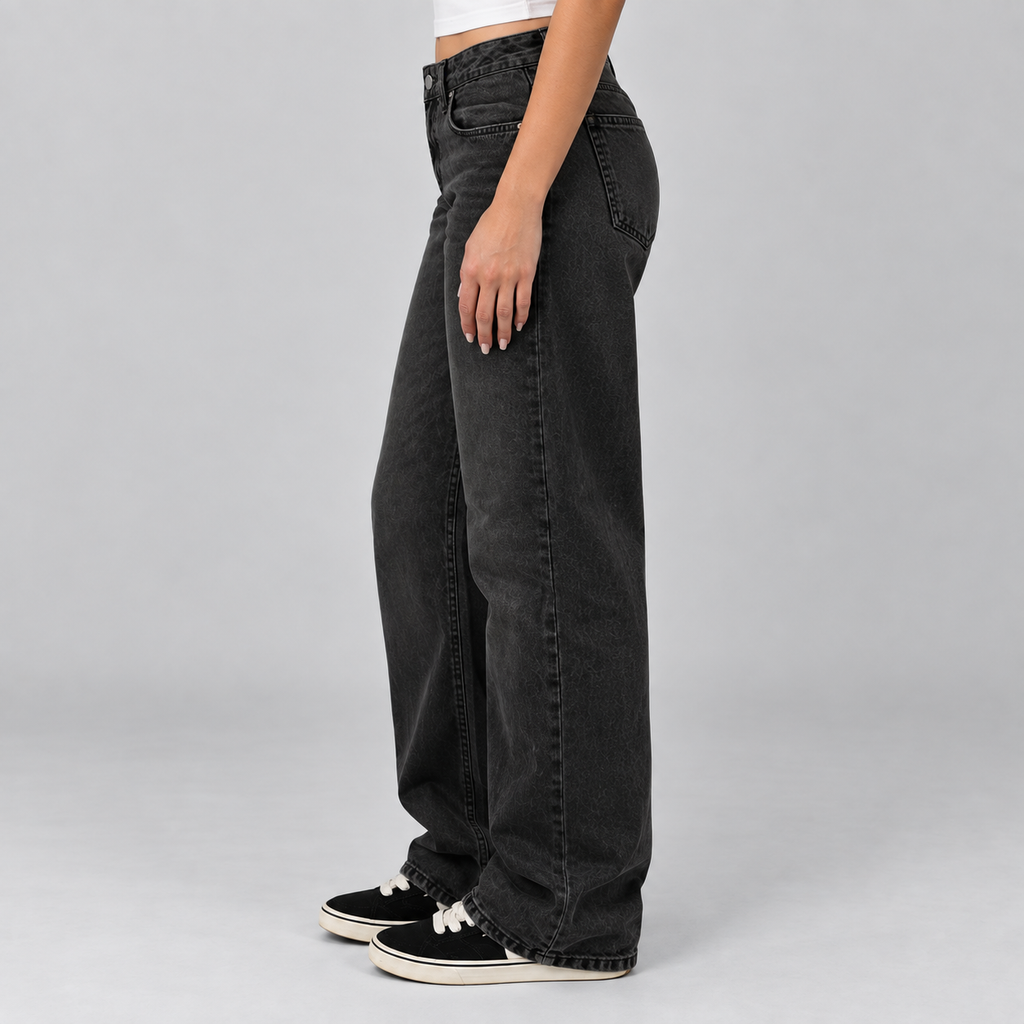 Avery Straight-Leg Jeans product image 4