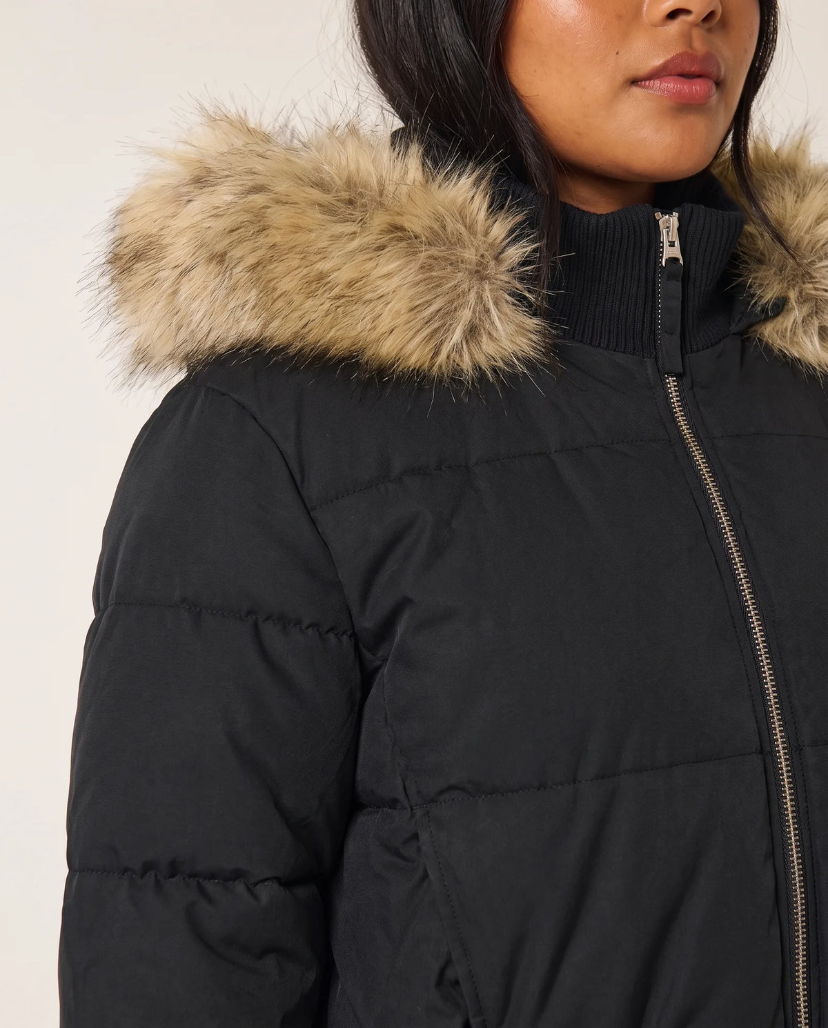 Blythe Puffer Jacket for Women - Cropped Hooded Zip-Up - Black - detail