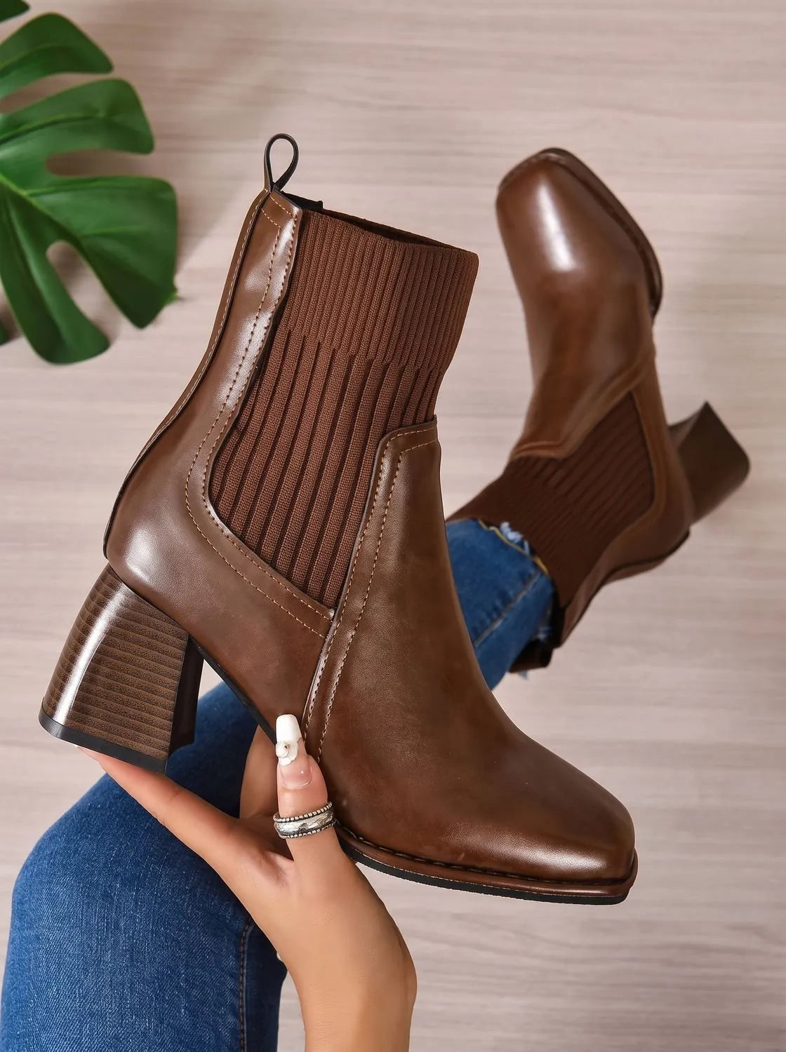 Chelsea boots women – Brown