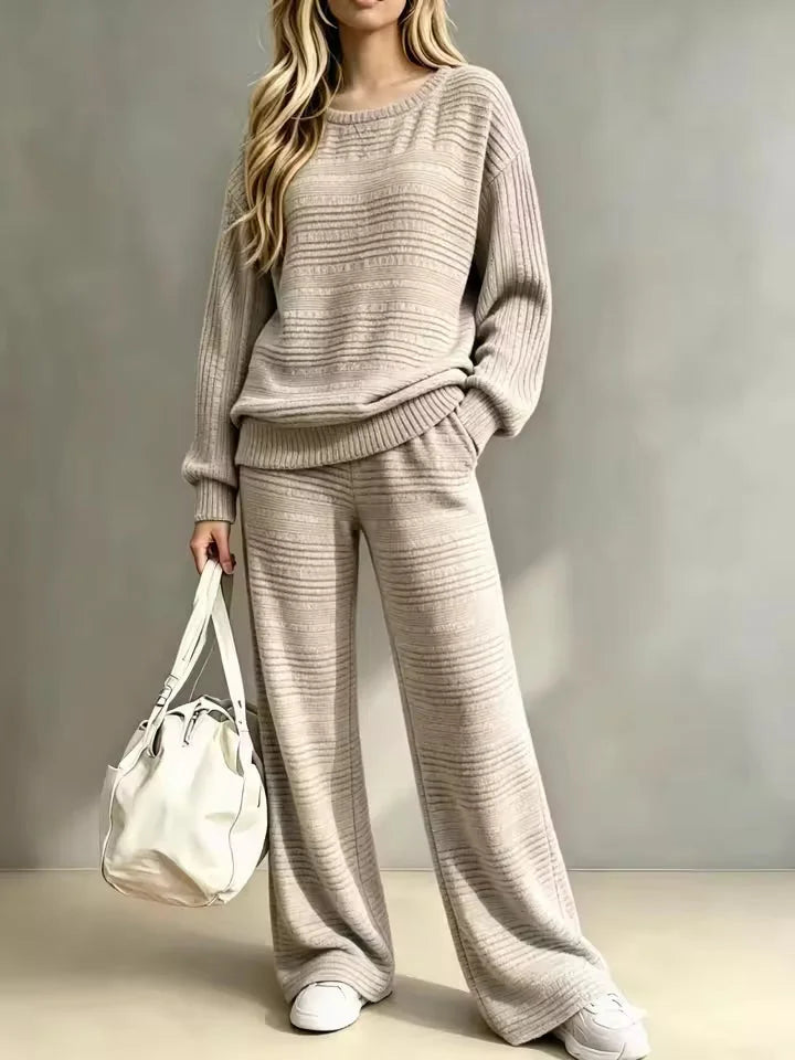 Christmas Outfit – Red Ribbed Knit Two-Piece Sweater & Wide-Leg Pants Set