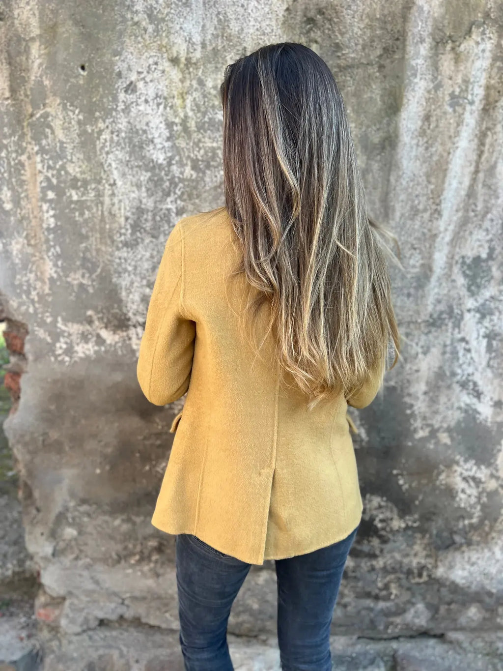 Statement Blazer – Yellow Tailored Single-Button